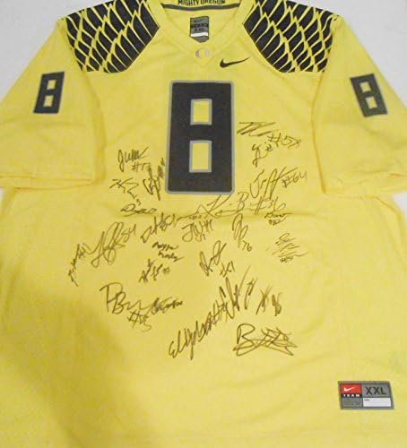 Tim oregon patka 2014. potpisao je nogometni dres sa nacionalnim prvenstvom COA # 1 C - autogramirani kolege dresovi