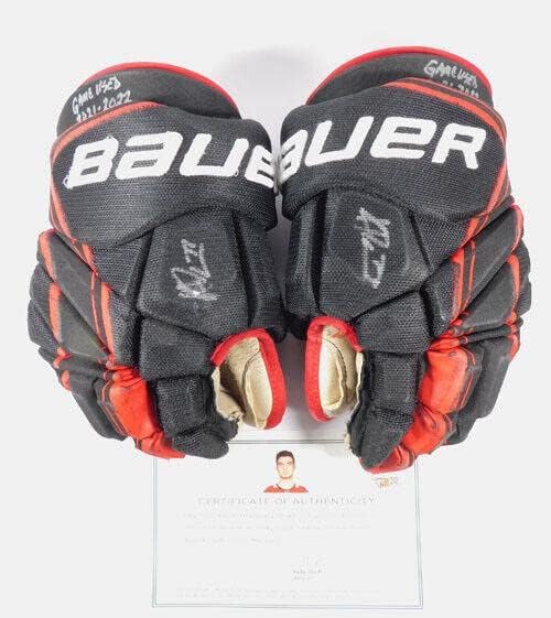 2021-22 Kirby Dach potpisao Chicago Blackhawks Bauer rukavice koje se koriste za igru COA - NHL rukavice za igru
